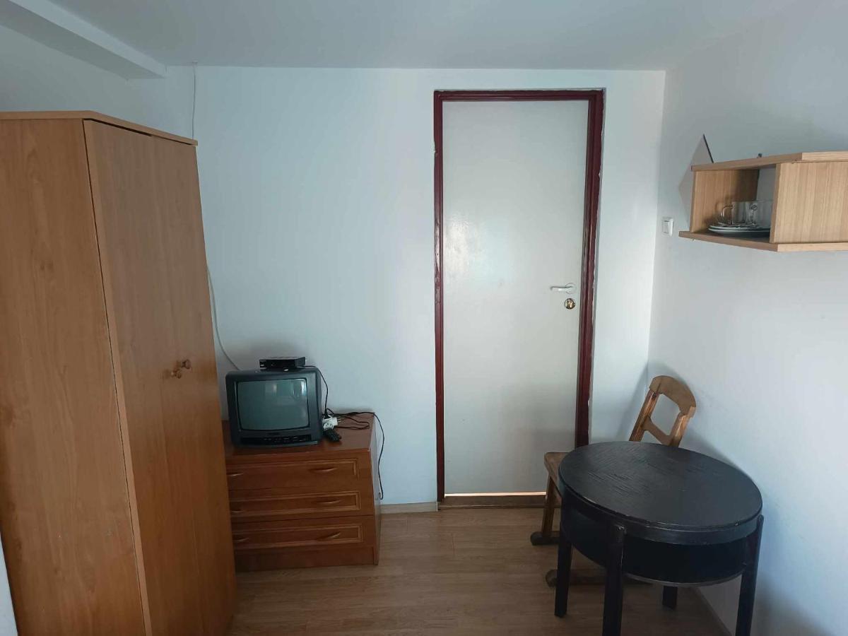 Czerwony Dom Hotel Миелно Екстериор снимка